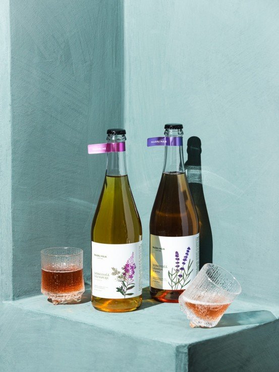 Fermented fireweed sparkling tea