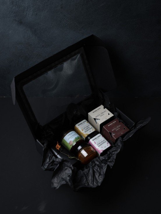 Pavāru Mājas garšu izlase